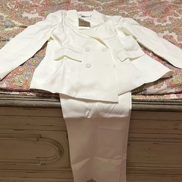 Beautiful Set - Picture 10 of 11